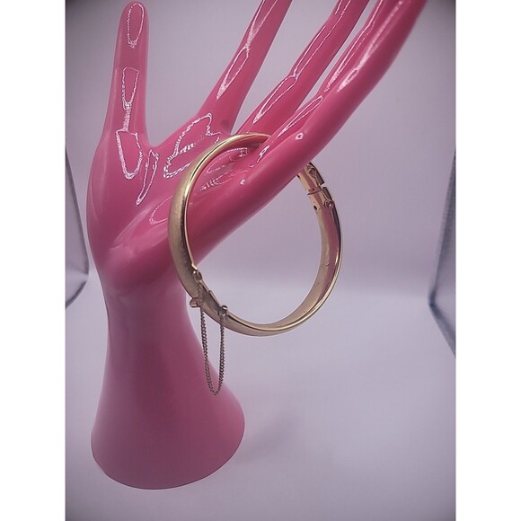 Unbranded Jewelry - Vintage Bracelet Bangle Gold Tone Slide Clasp Safety Chain Jewelry Costume